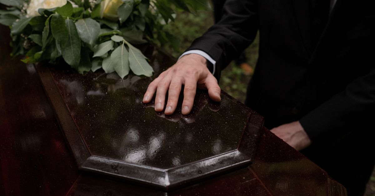 Choosing the Right Burial Site: A Guide for Families