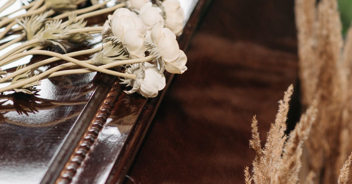 Crafting a Personalised Memorial Service in Sydney