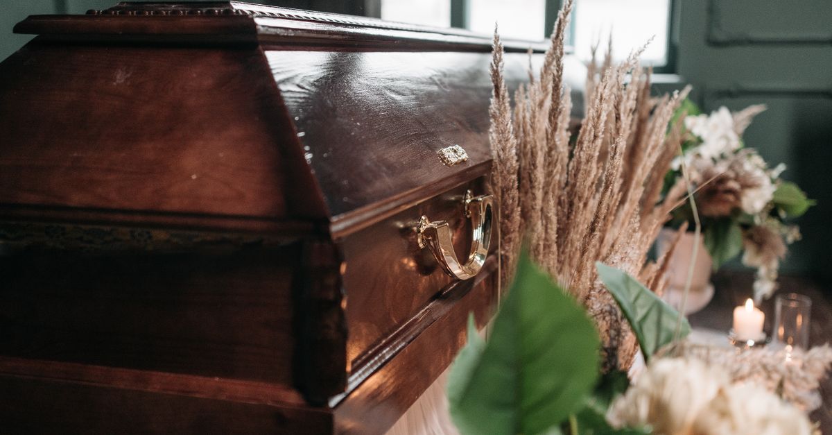 The Role of Wills and Estates in Funeral Pre-Planning